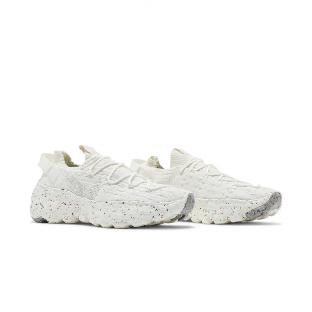Nike “Space Hippie 04” Mens (8), Women’s (9.5) Knit Sneakers with Speckled Sole